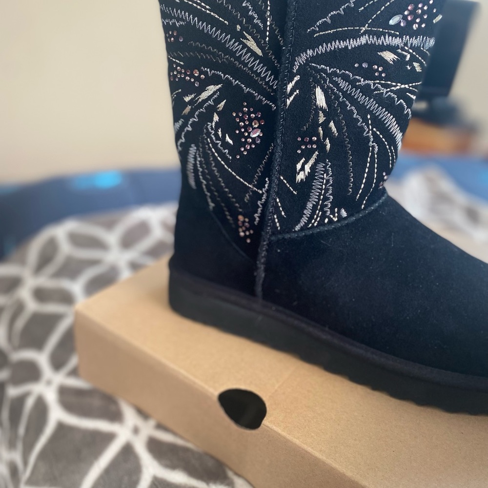 Ugg Boots gold blast size 8
